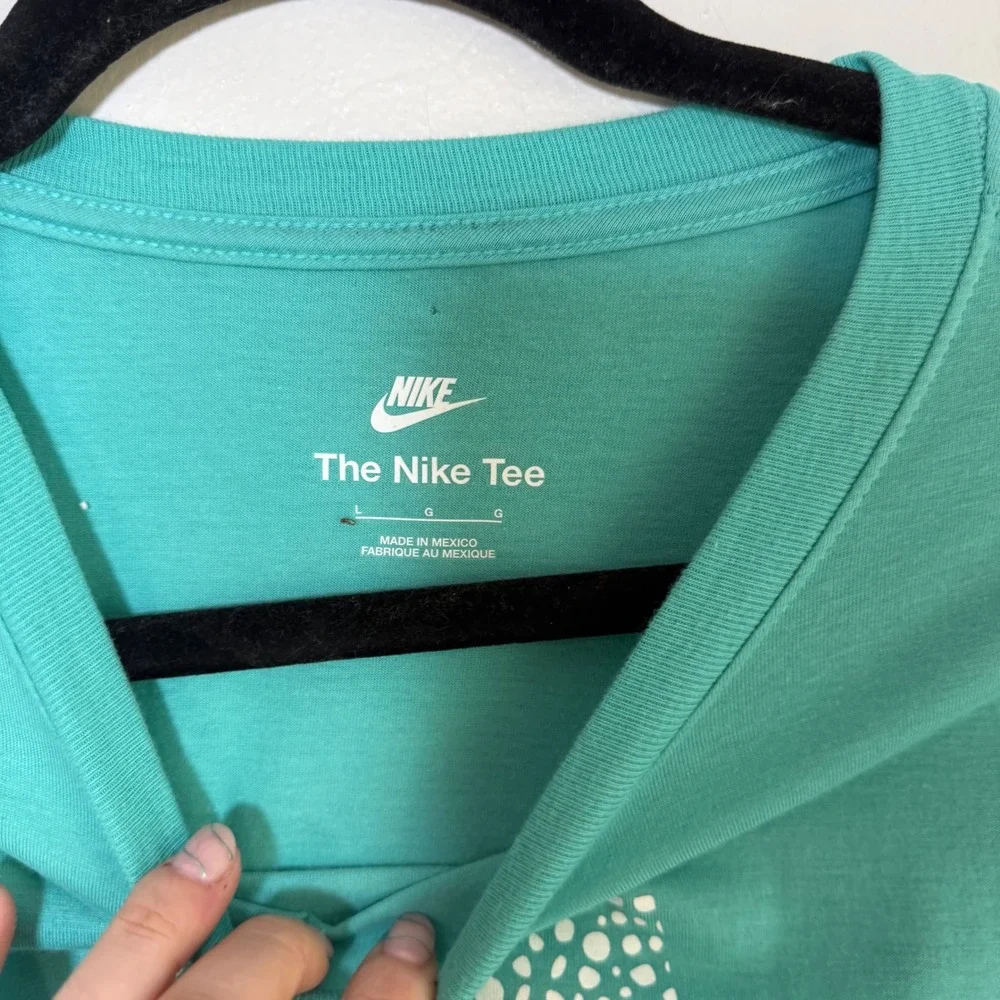 Nike The Nike Tee Graphic Logo Square Print T-Shirt Size Large Teal Green